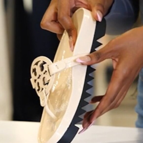 NWOT or Box Tory Burch Miller Cloud Lug Sandal - Picture 2 of 4